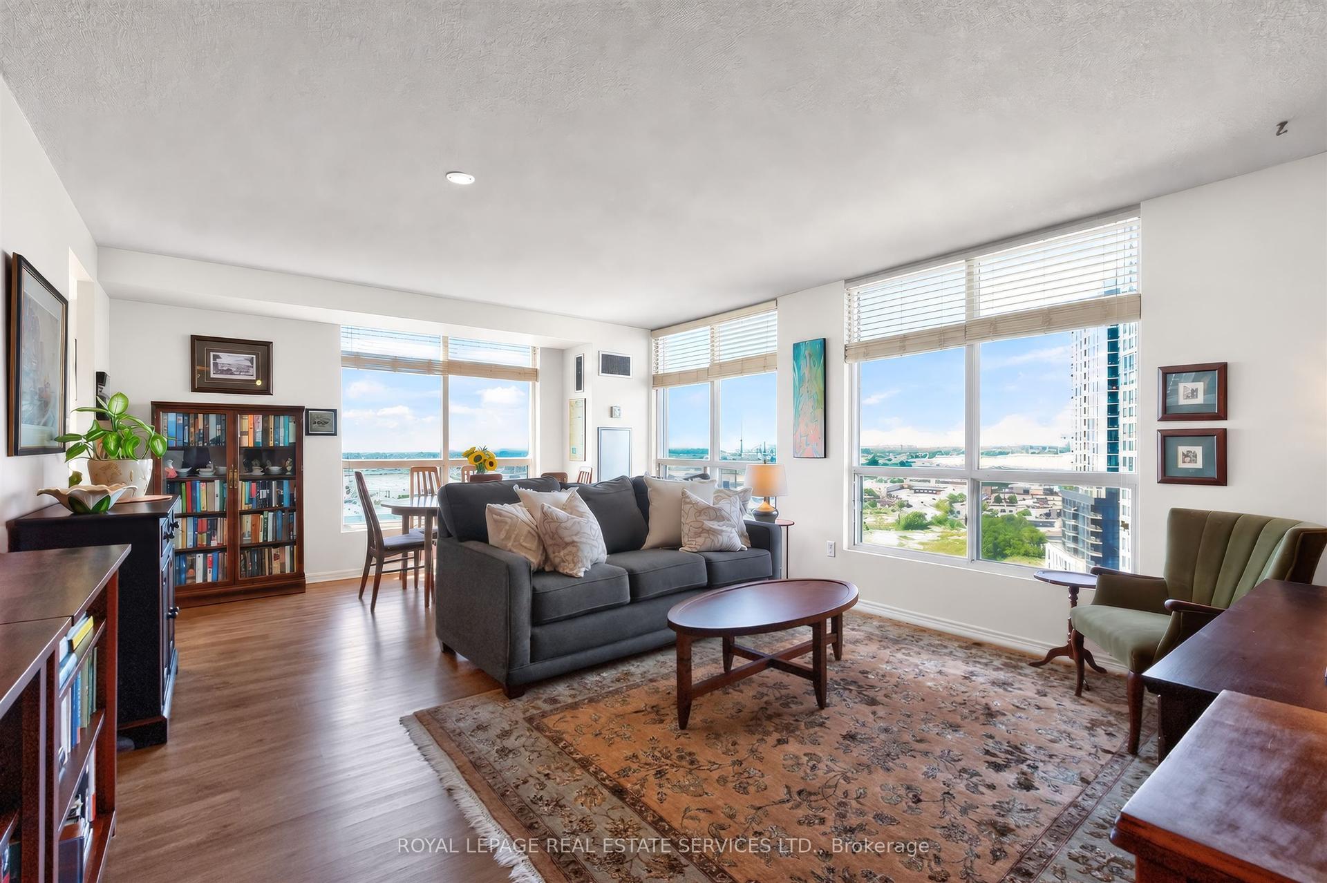 101 Subway Crescent 1711 #1711, Toronto — Condo for sale, photo 1