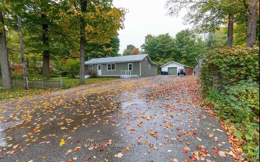 781 Edward Street — photo 1