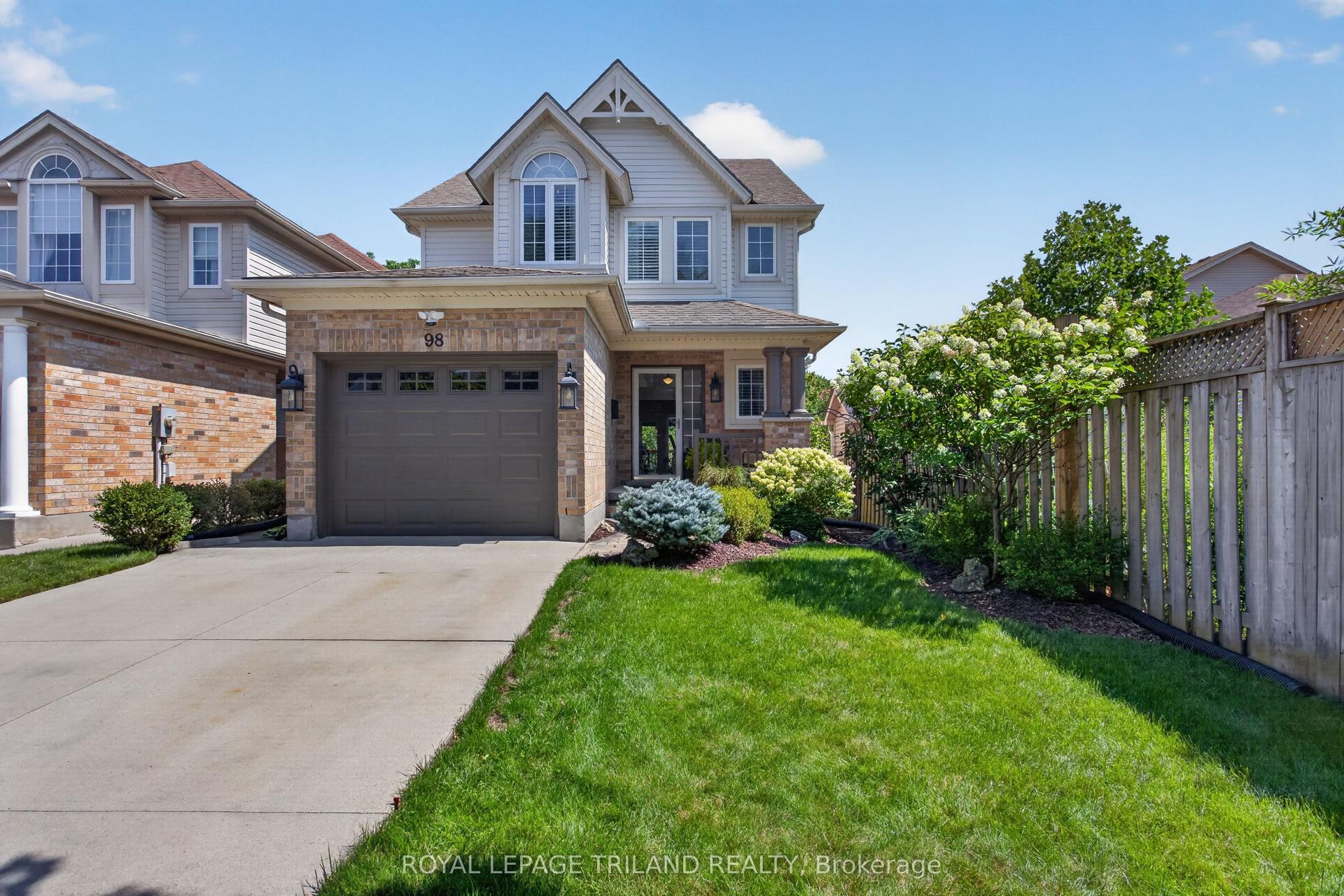 98 Rossmore Court, London South — Detached for sale, photo 1